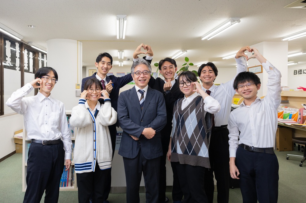 京進スクールワン谷山教室 講師陣